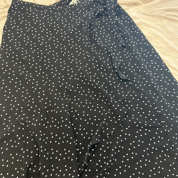 Polkadot faux wrap ruffle midi skirt - Picture 3 of 4